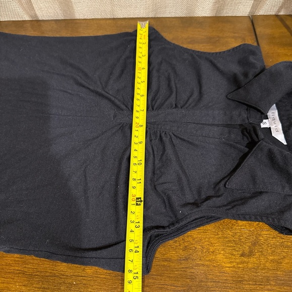 Vintage “Liquid” Black sleeveless collared top with ruched detail, Sz S - Picture 8 of 8